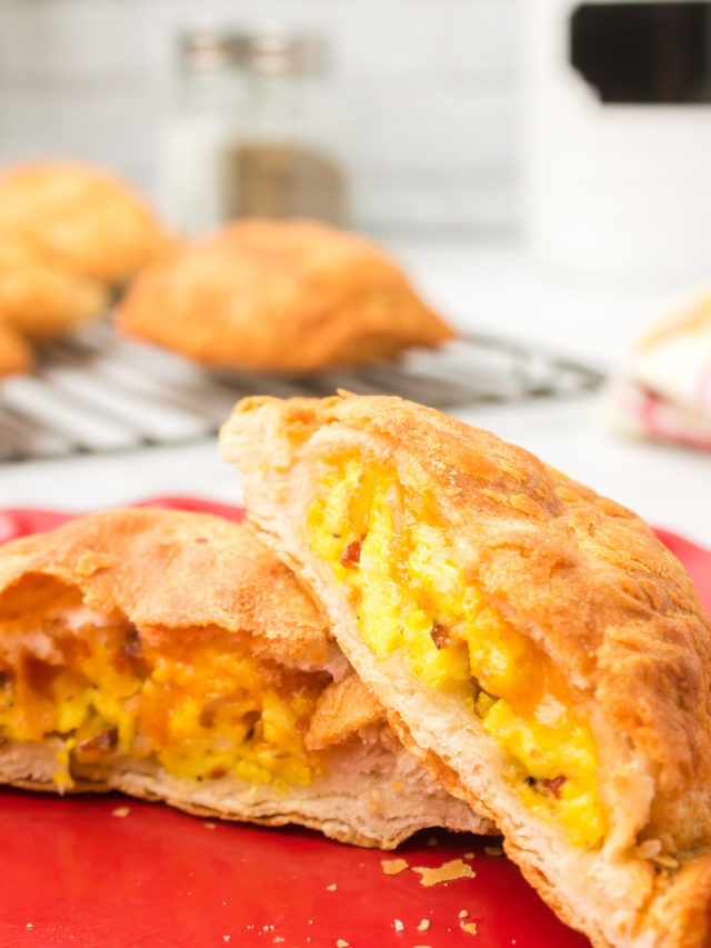 Bacon Egg and Cheese Biscuit (Breakfast Bombs)